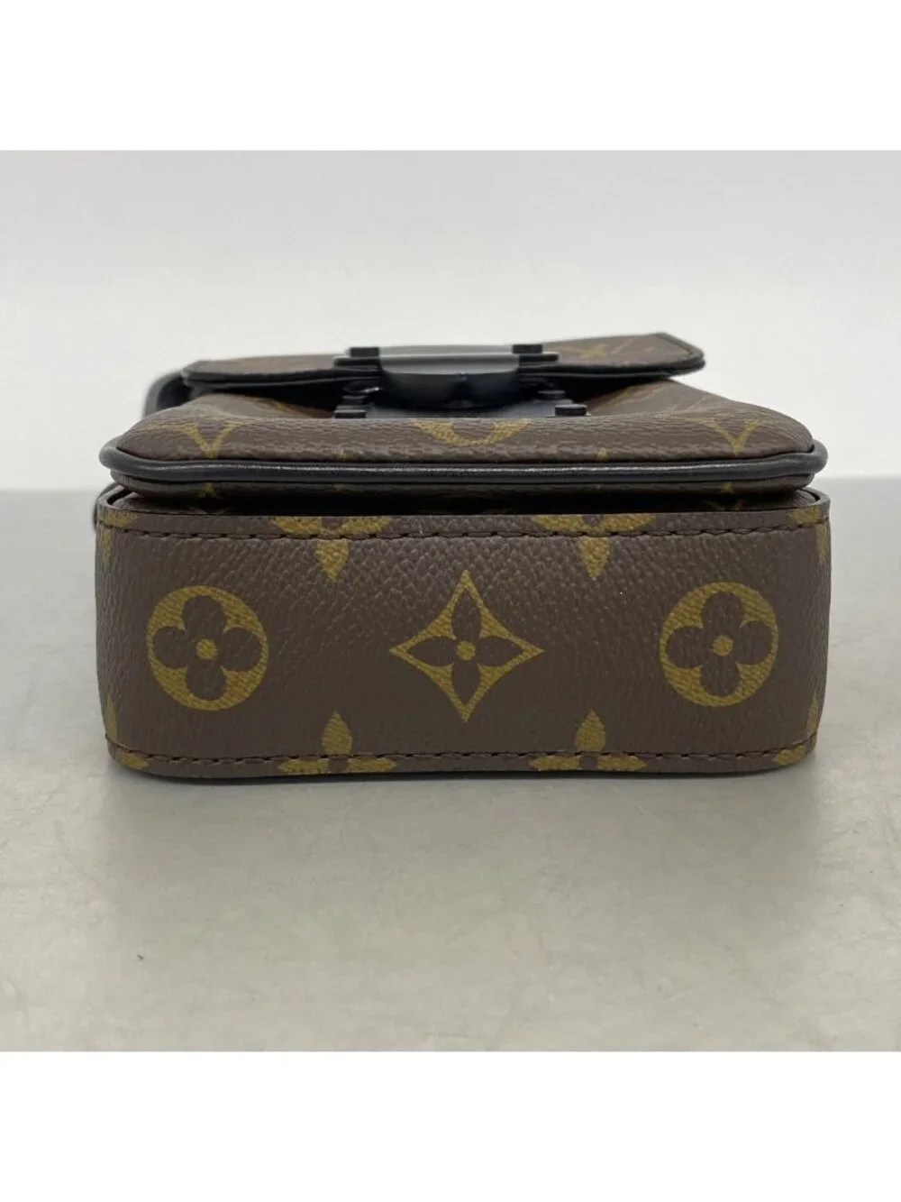 Louis Vuitton Shoulder Bag Monogram Macassar S Rock Vertical Wearable Wallet